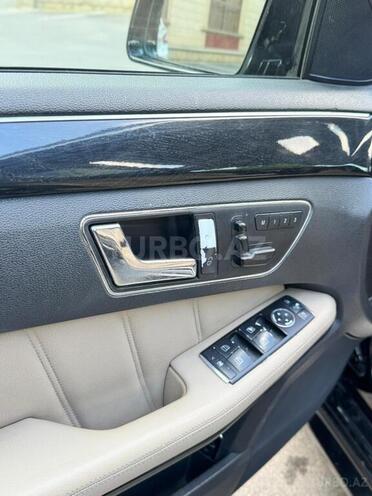 Mercedes E 250-11
