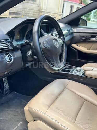 Mercedes E 250-10