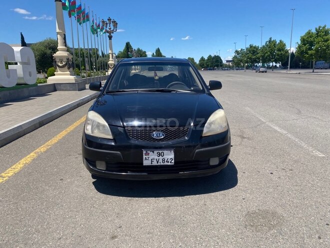 Kia Rio-1
