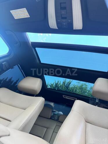 Mercedes E 250-12