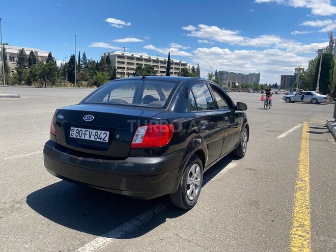 Kia Rio-5
