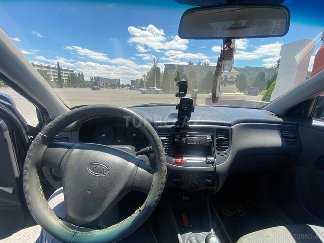 Kia Rio-7