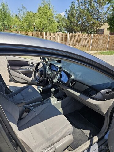 Honda Insight-8