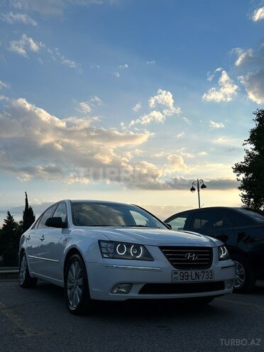 Hyundai Sonata-4