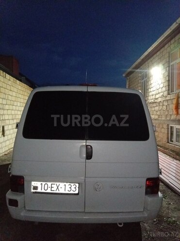 Volkswagen Transporter-2