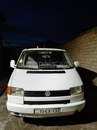 Volkswagen Transporter-1