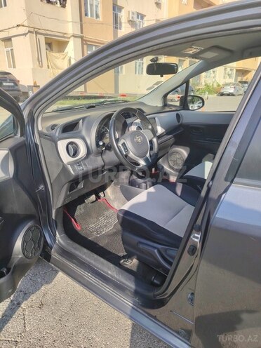 Toyota Yaris-8
