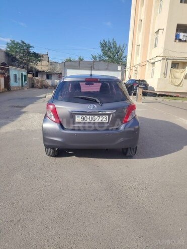 Toyota Yaris-5