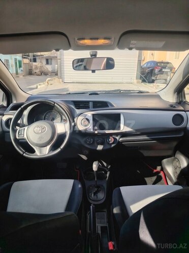 Toyota Yaris-9