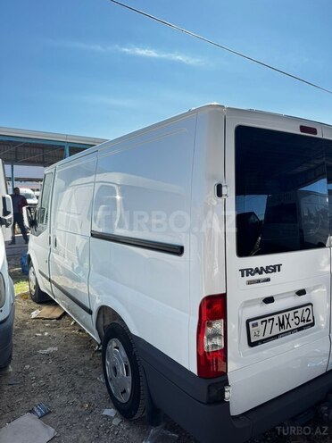 Ford Transit-2