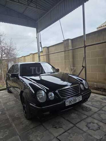 Mercedes E 320-13