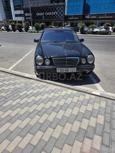 Mercedes E 320-5