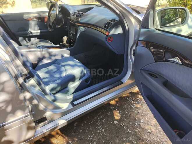 Mercedes E 220-4
