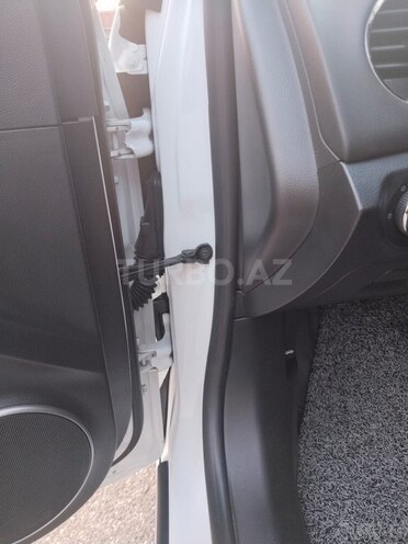 Chevrolet Cruze-17