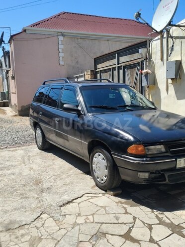 Opel Astra-3