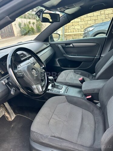 Volkswagen Passat-3