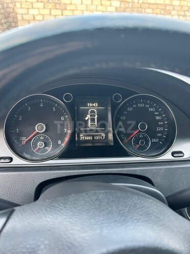 Volkswagen Passat-4