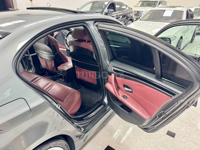 BMW 530-31