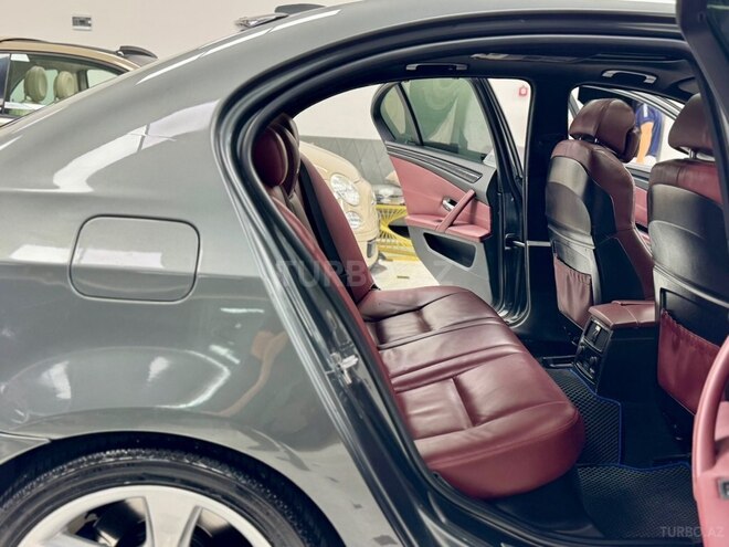BMW 530-34