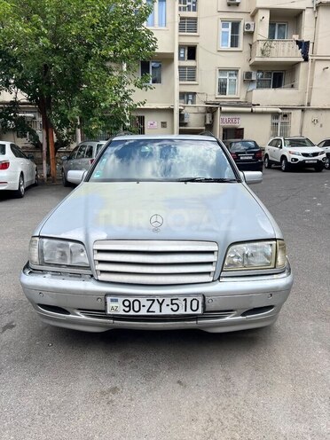Mercedes C 200-1