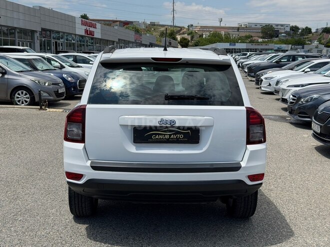 Jeep Compass-9