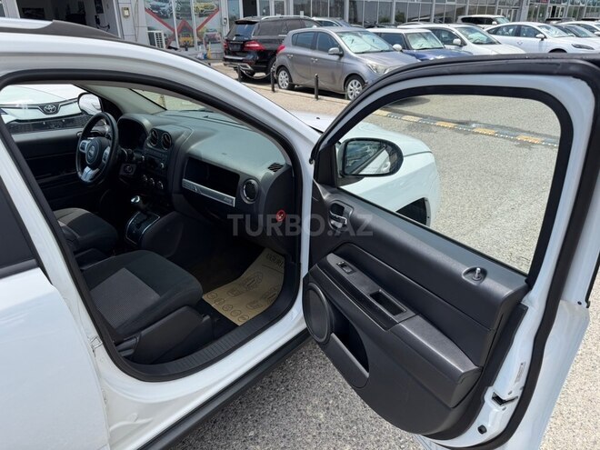 Jeep Compass-17