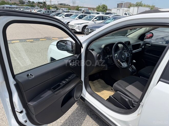 Jeep Compass-15
