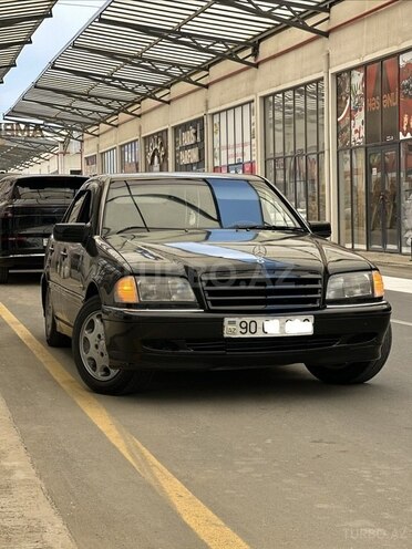 Mercedes C 200-1