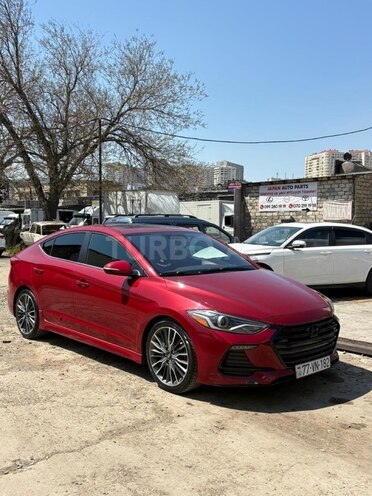 Hyundai Elantra-3