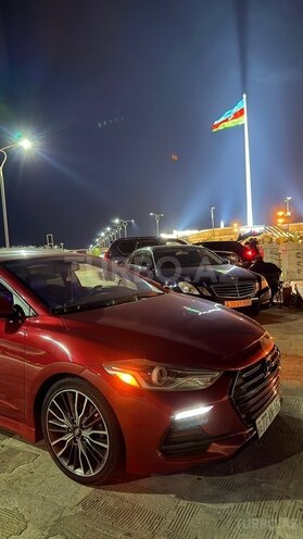 Hyundai Elantra-2