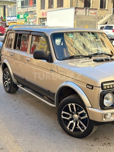 LADA (VAZ) Niva-2