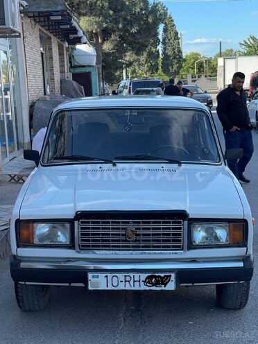 LADA (VAZ) 2107-1
