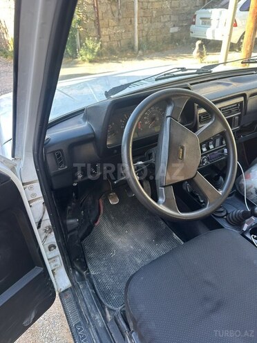 LADA (VAZ) Niva-6