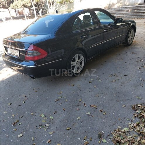 Mercedes E 300-5