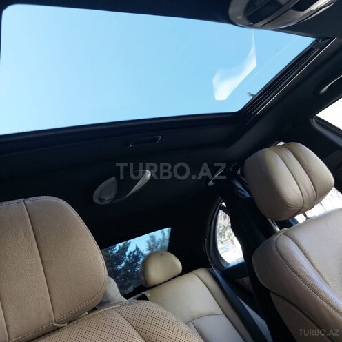 Mercedes E 300-7