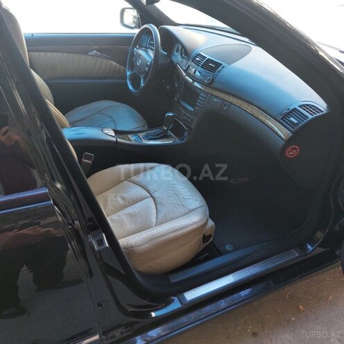 Mercedes E 300-6