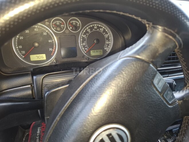 Volkswagen Passat-6