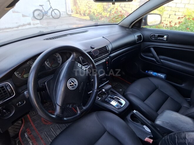 Volkswagen Passat-3