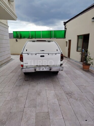 Mitsubishi L200-3