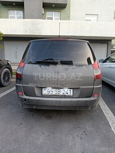 Renault Scenic-6