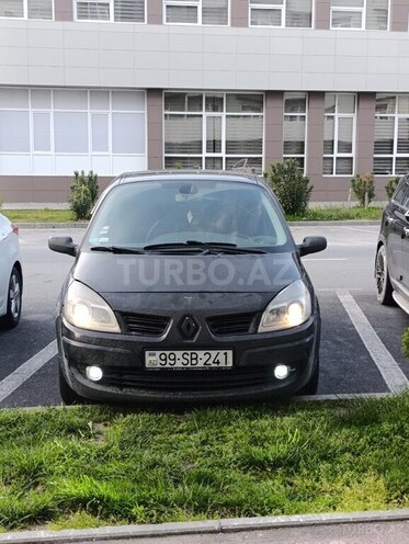 Renault Scenic-8