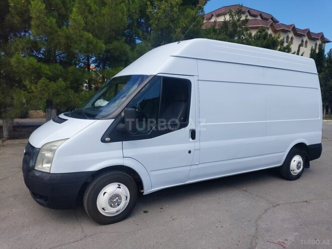 Ford Transit-2
