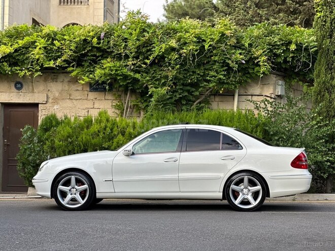 Mercedes E 320-3