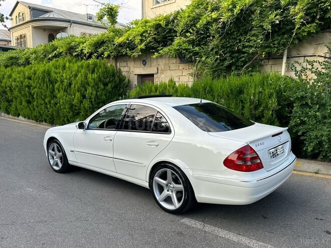 Mercedes E 320-5