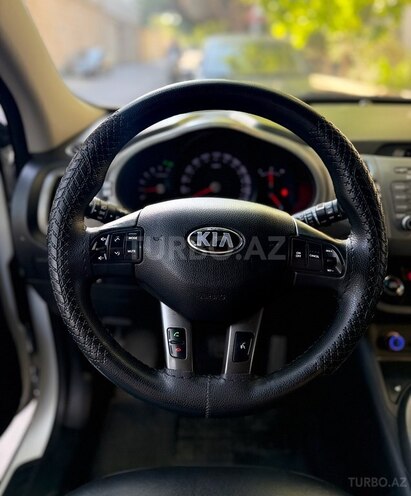 Kia Sportage-12