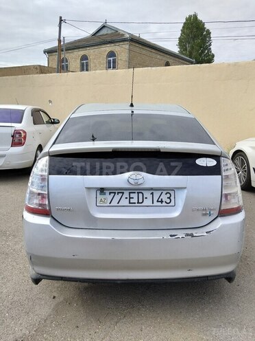 Toyota Prius-2
