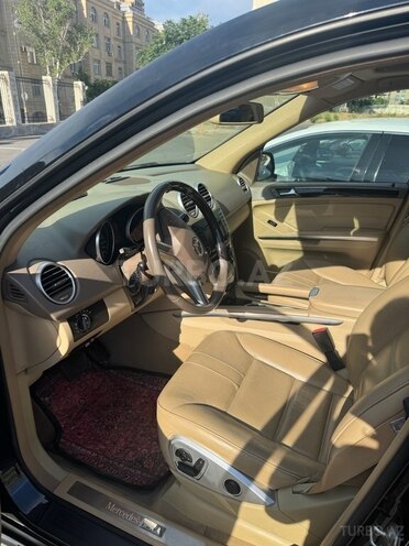 Mercedes ML 350 4MATIC-11