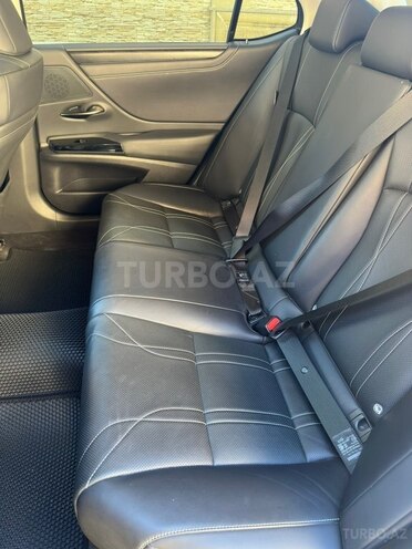 Lexus ES 250-8