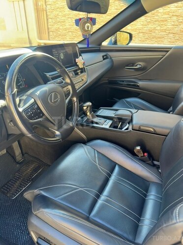 Lexus ES 250-6
