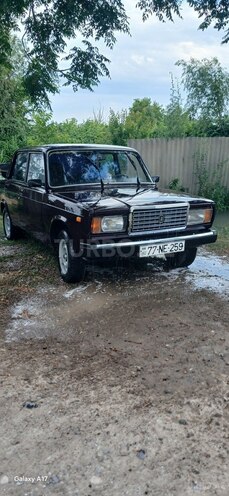 LADA (VAZ) 2107-1